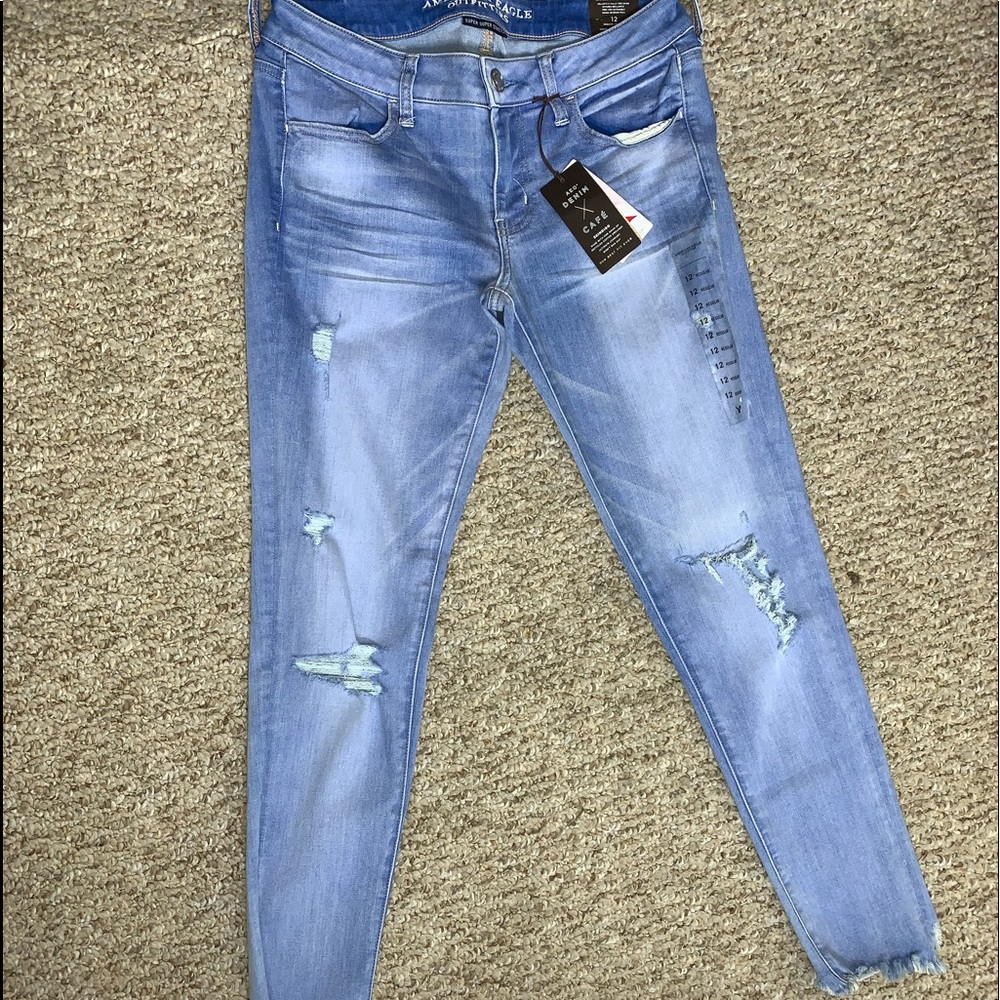 Super Low Distressed Jeggings